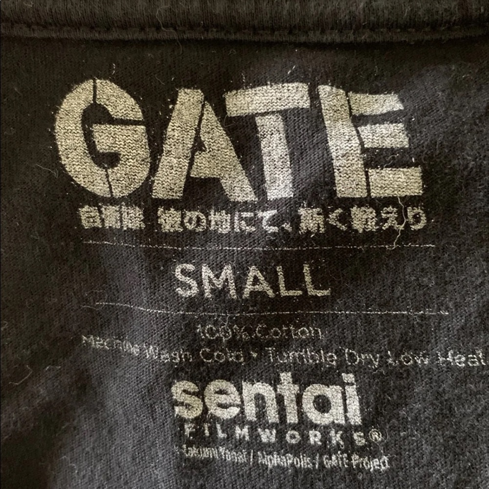 Bundle 2 Anime shirts - Picture 3 of 4